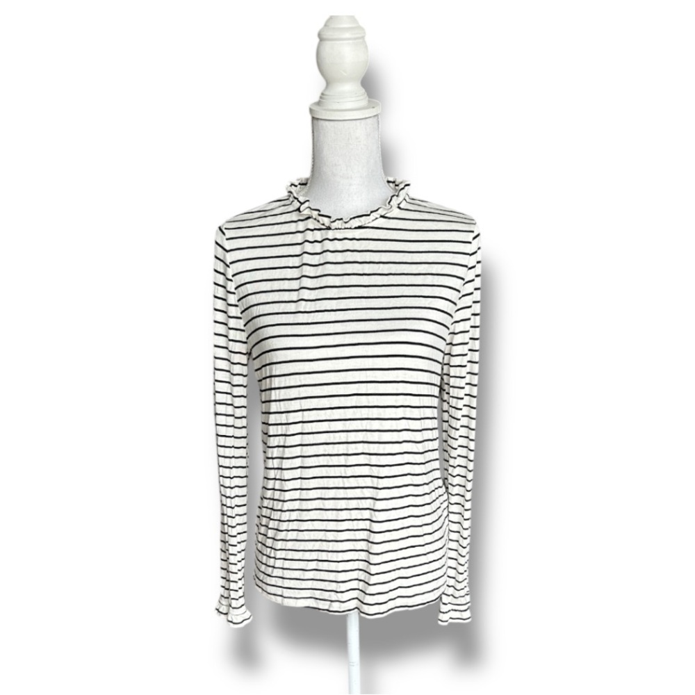 Striped Black and White Women's Top Size Medium NWOT